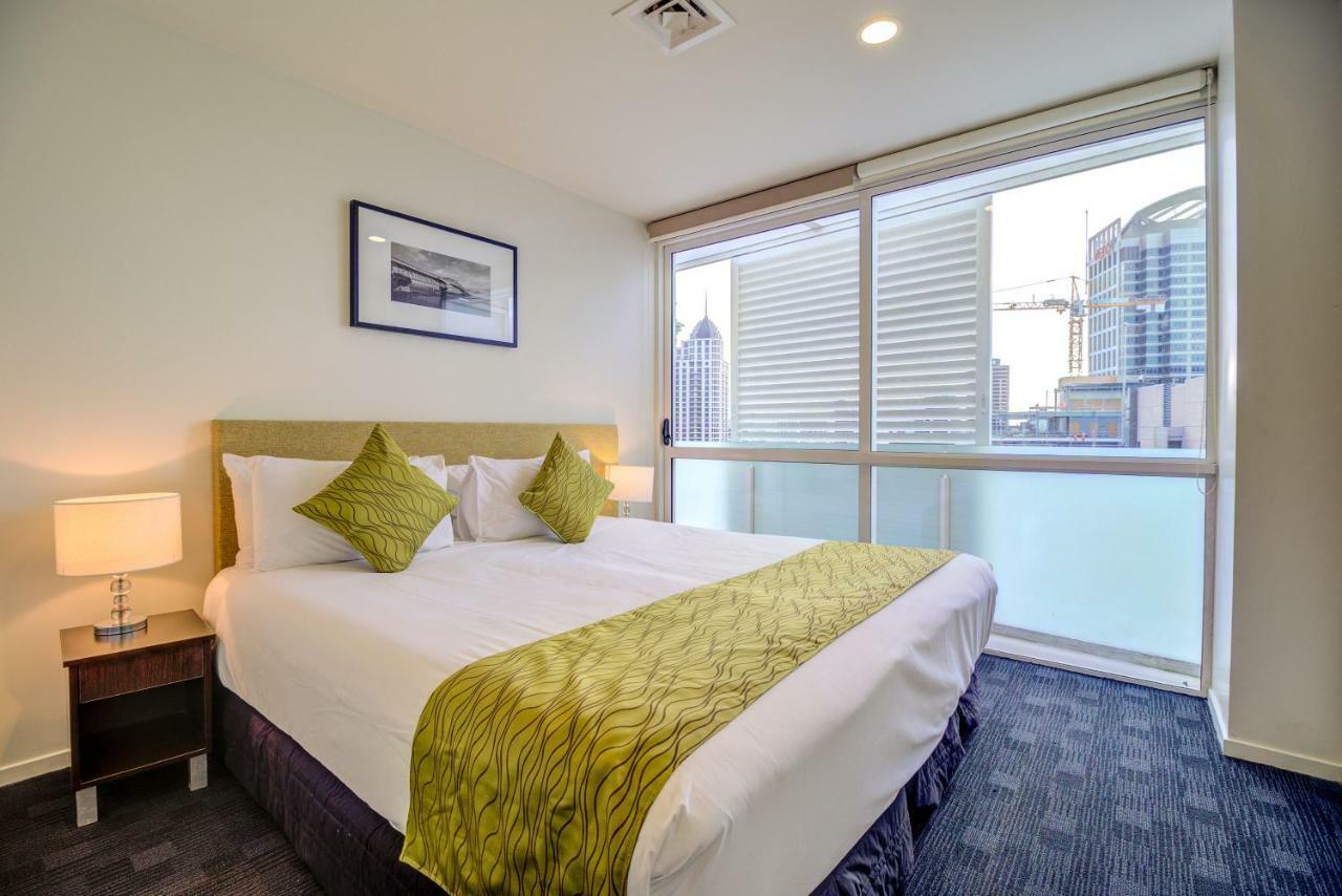Premier Two-Bedroom Apartment,812707509:JPEG