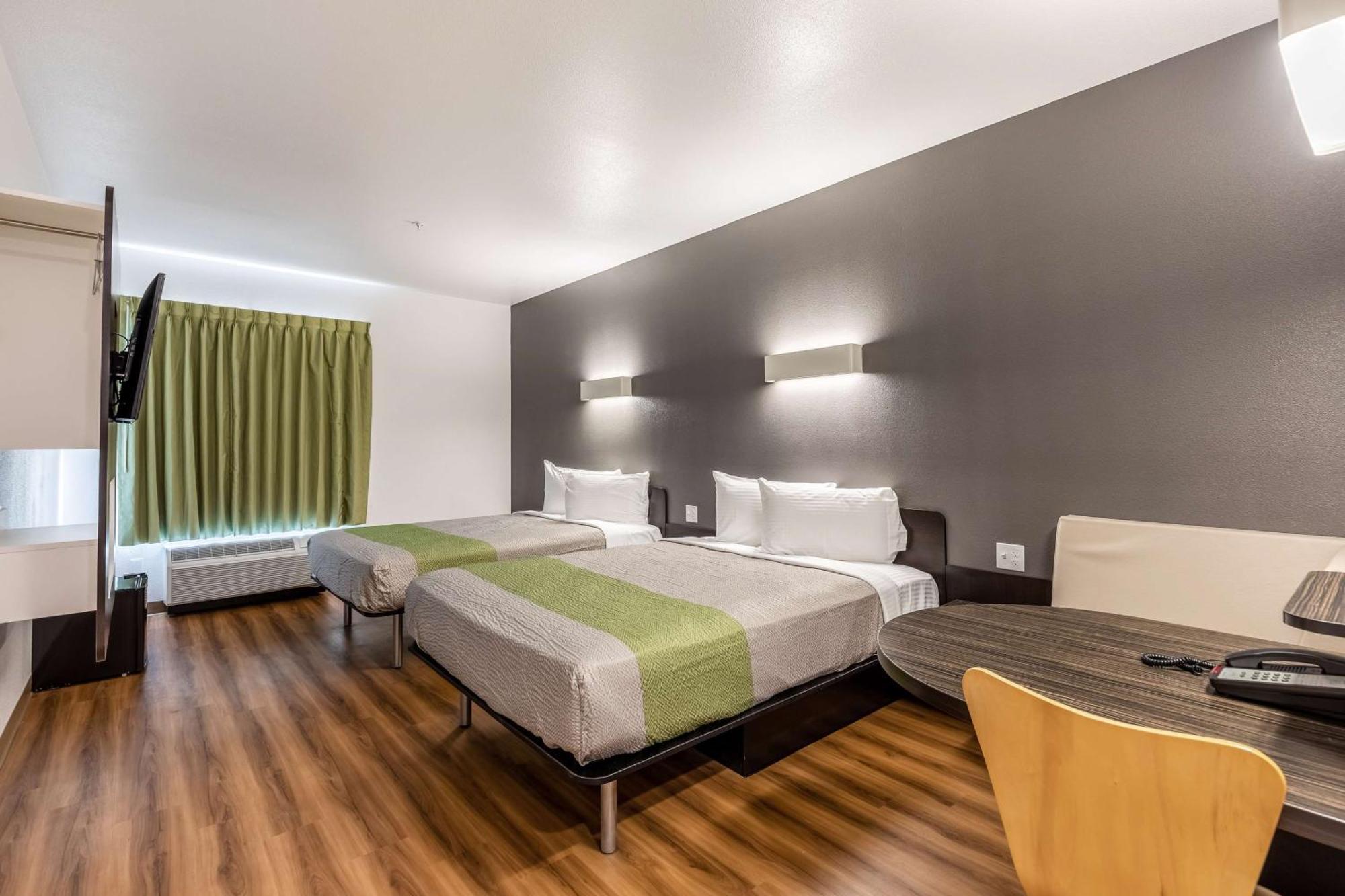 2 QUEEN BEDS | MINI FRIDGE | NON-SMOKING |