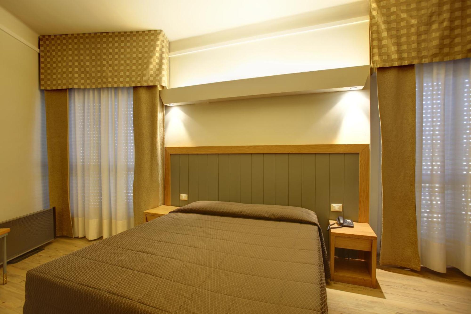 Double Room,682209459:JPEG