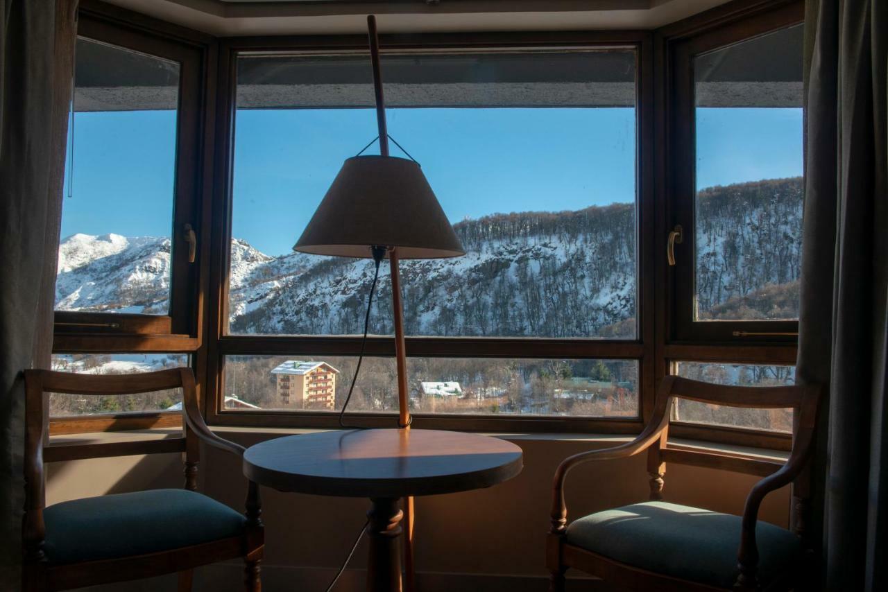 Double Room Mountain View