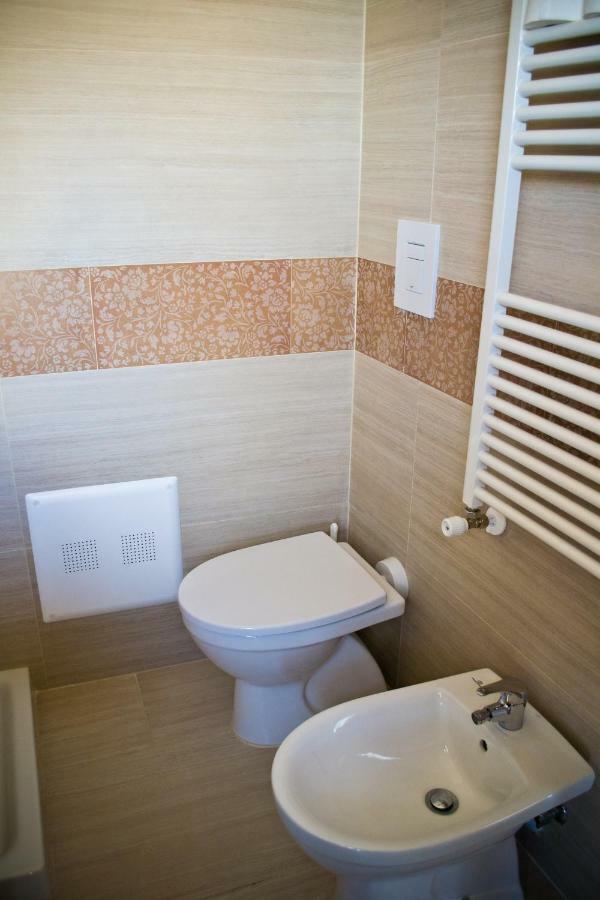 Triple Room,866928218:JPEG