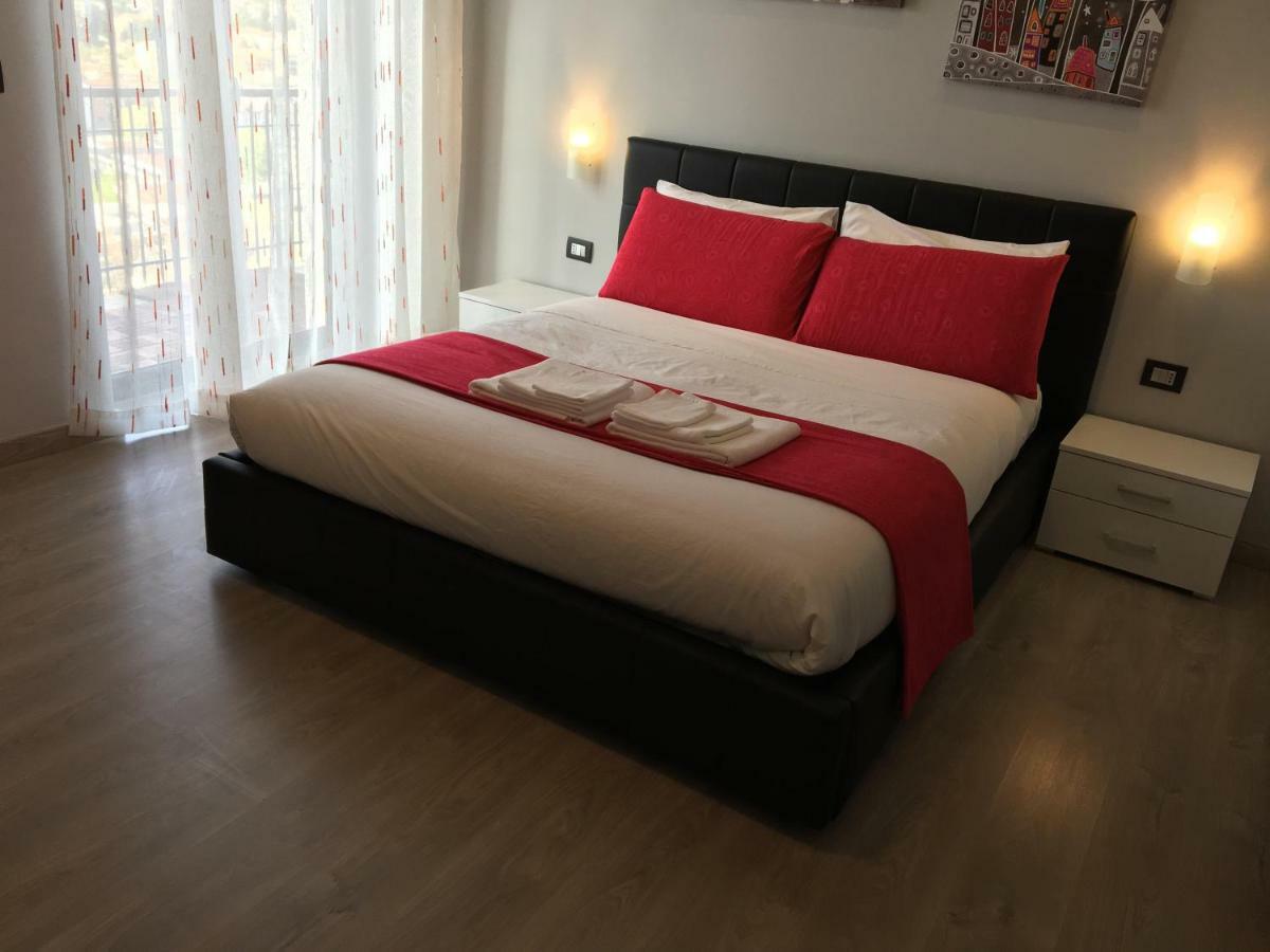 Deluxe Double or Twin Room City View