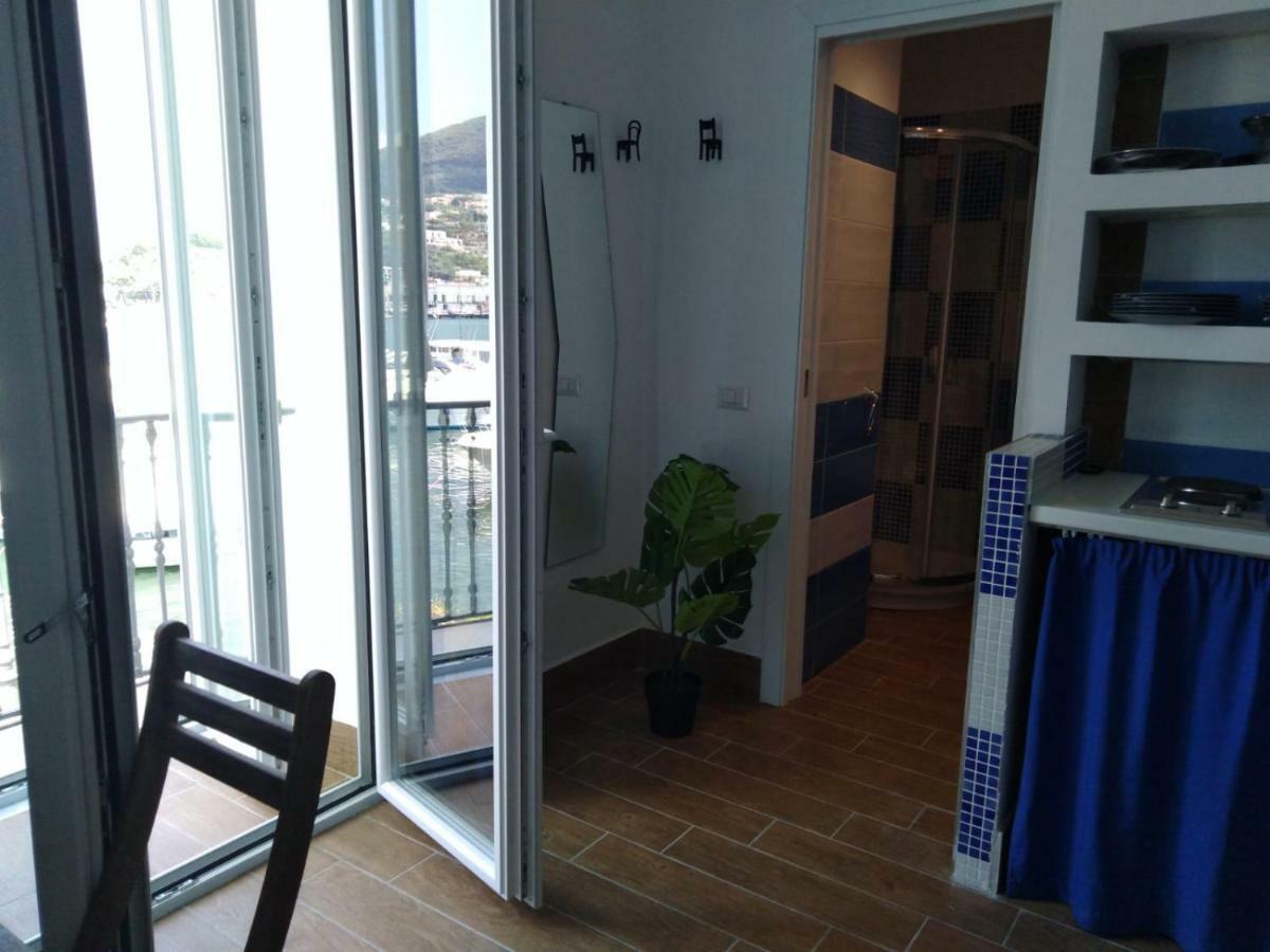 Double or Twin Room Sea View
