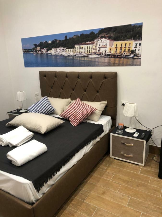 Double Room,862084571:JPEG