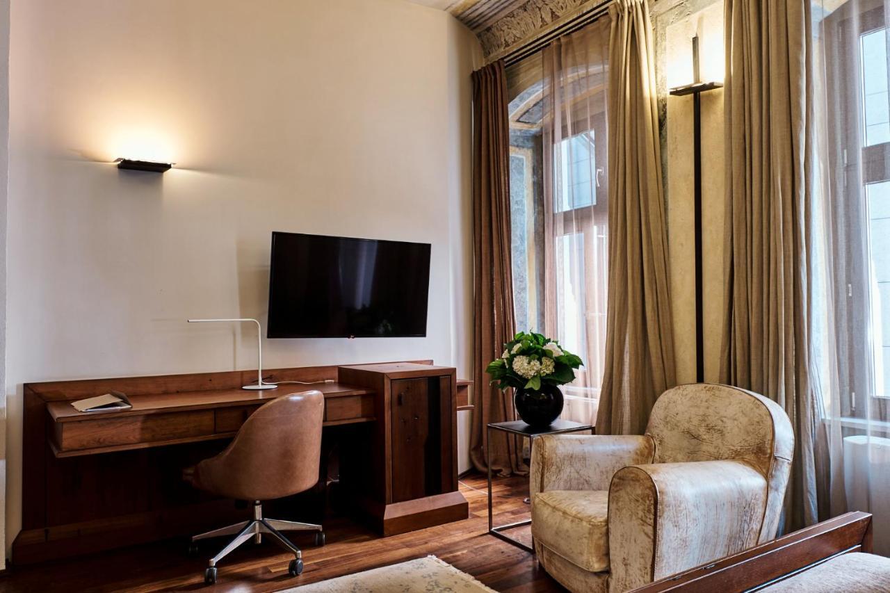 Double Room,925806805:JPEG