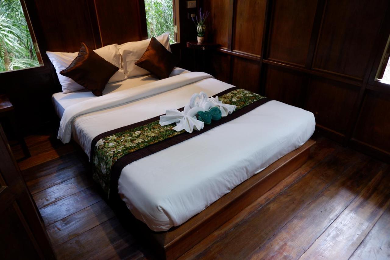 Standard Queen Room,926372383:JPEG