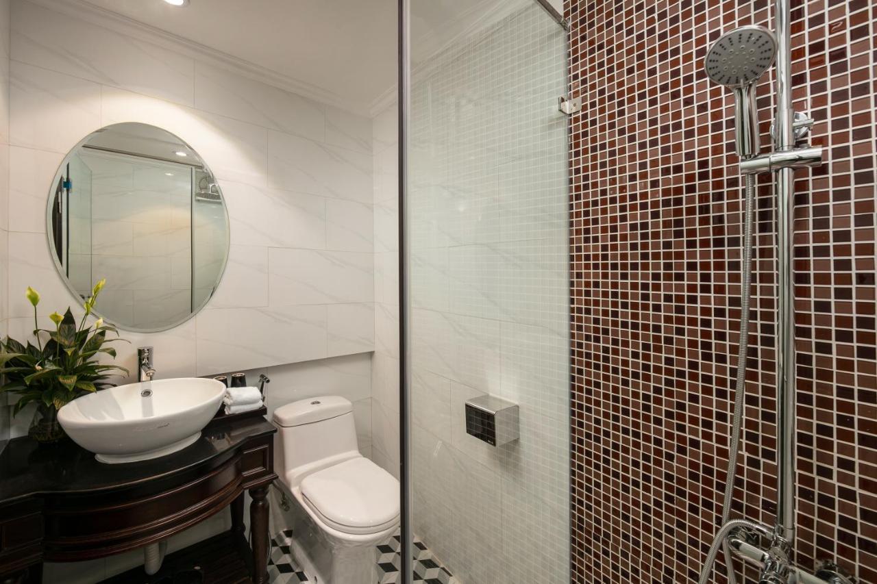 Deluxe Double or Twin Room City View