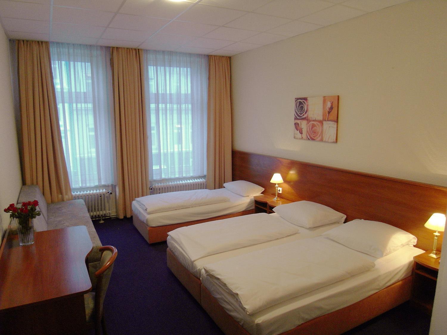 Triple Room