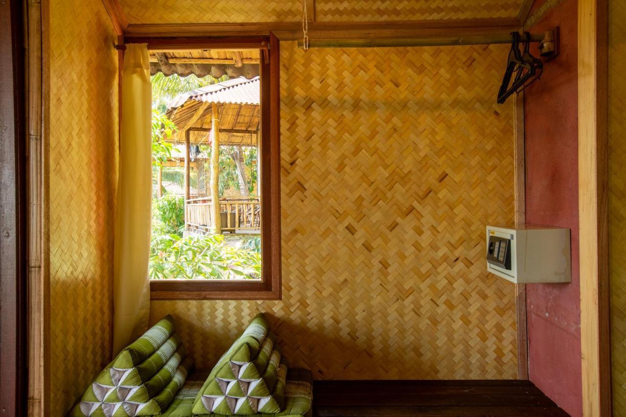 Bungalow Garden View