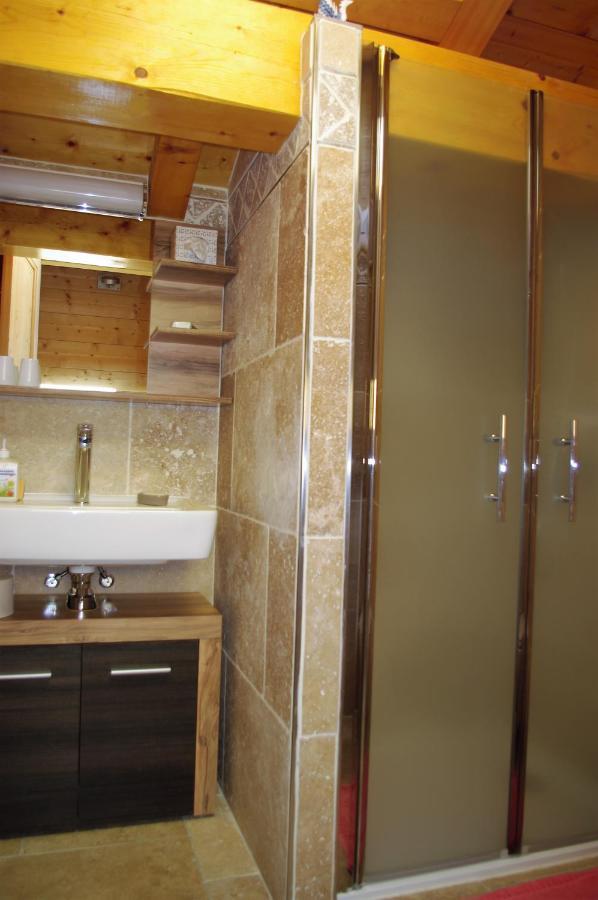 Double Room Private Bathroom