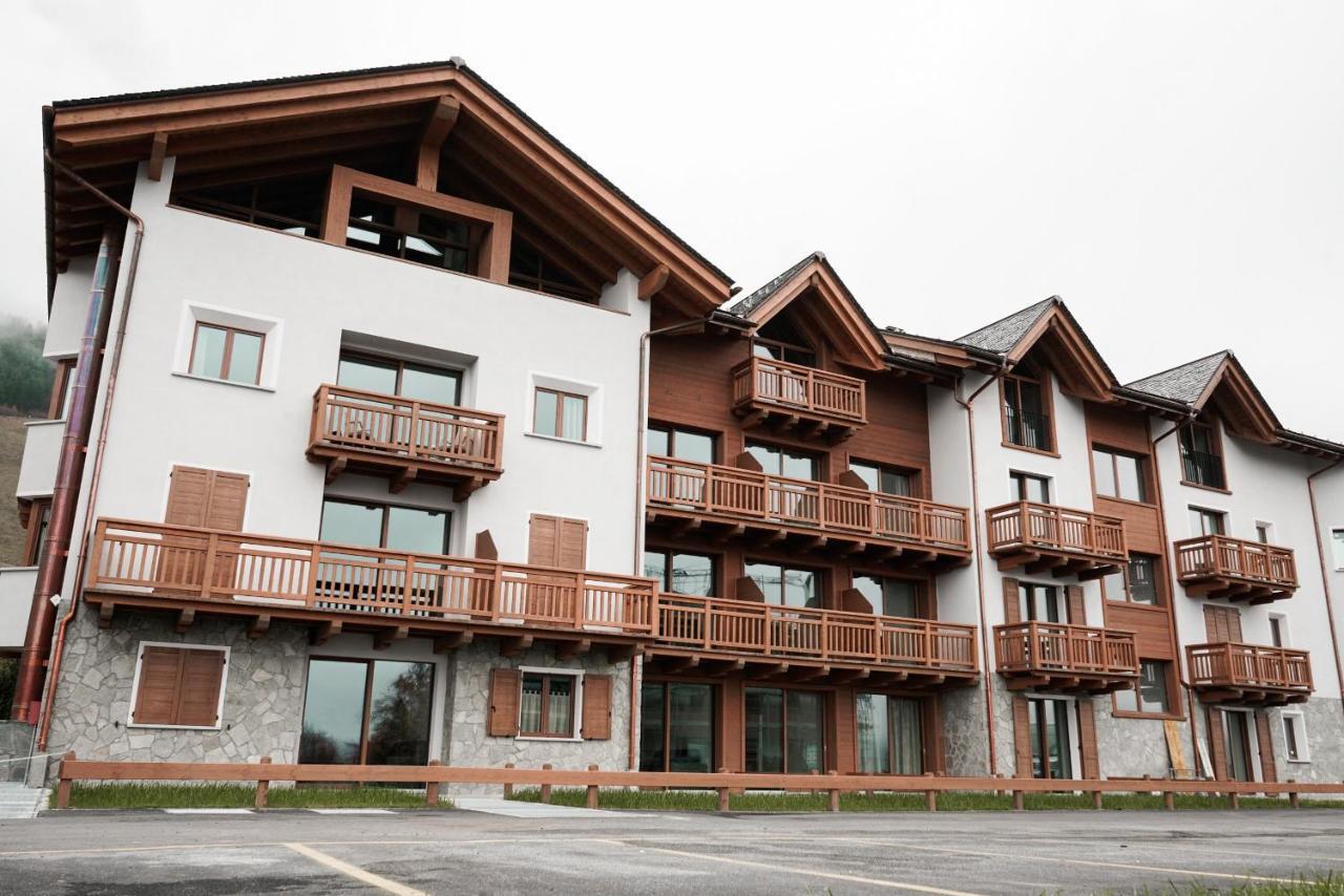 Two-Bedroom Apartment,949035817:JPEG