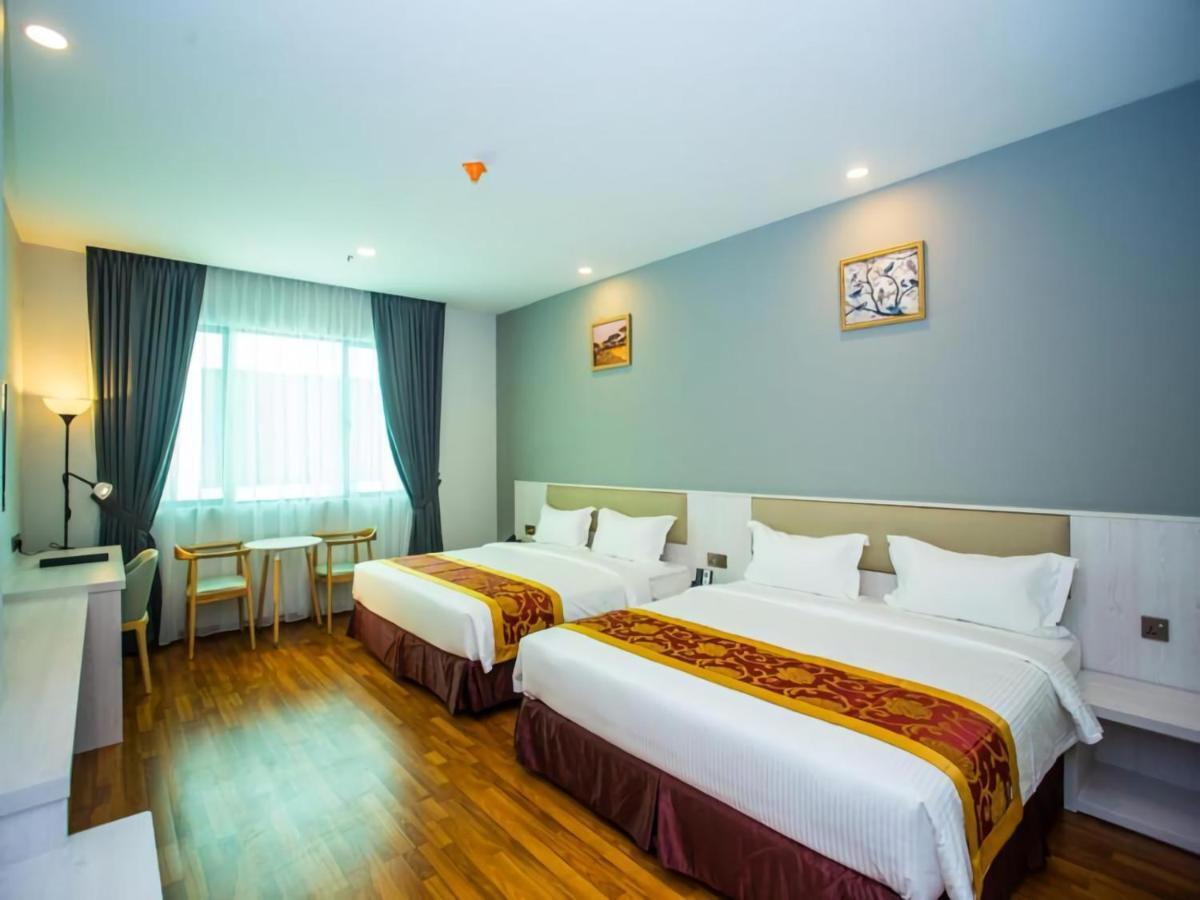 Deluxe King Room