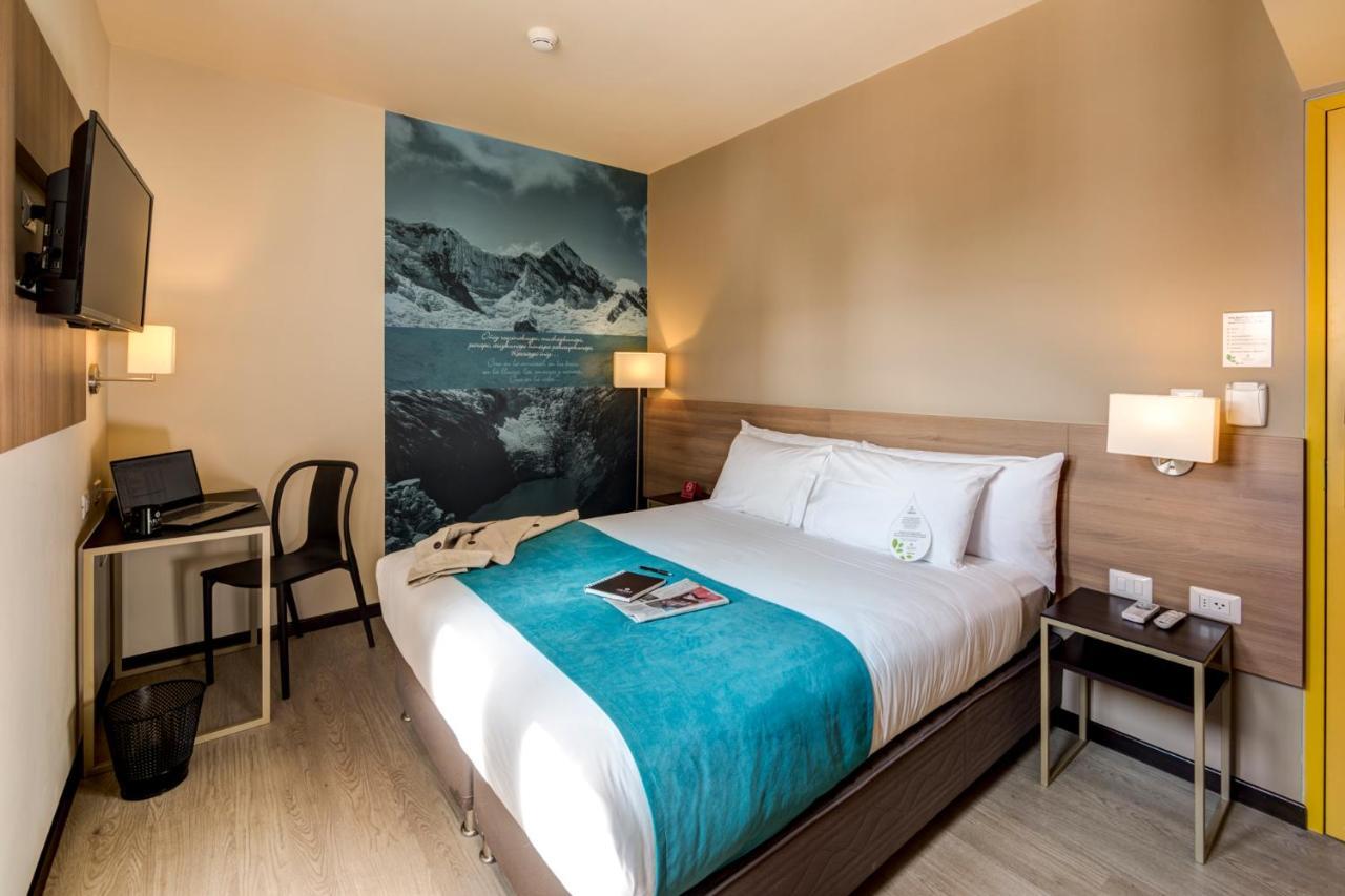 Standard Double Room,955626946:JPEG