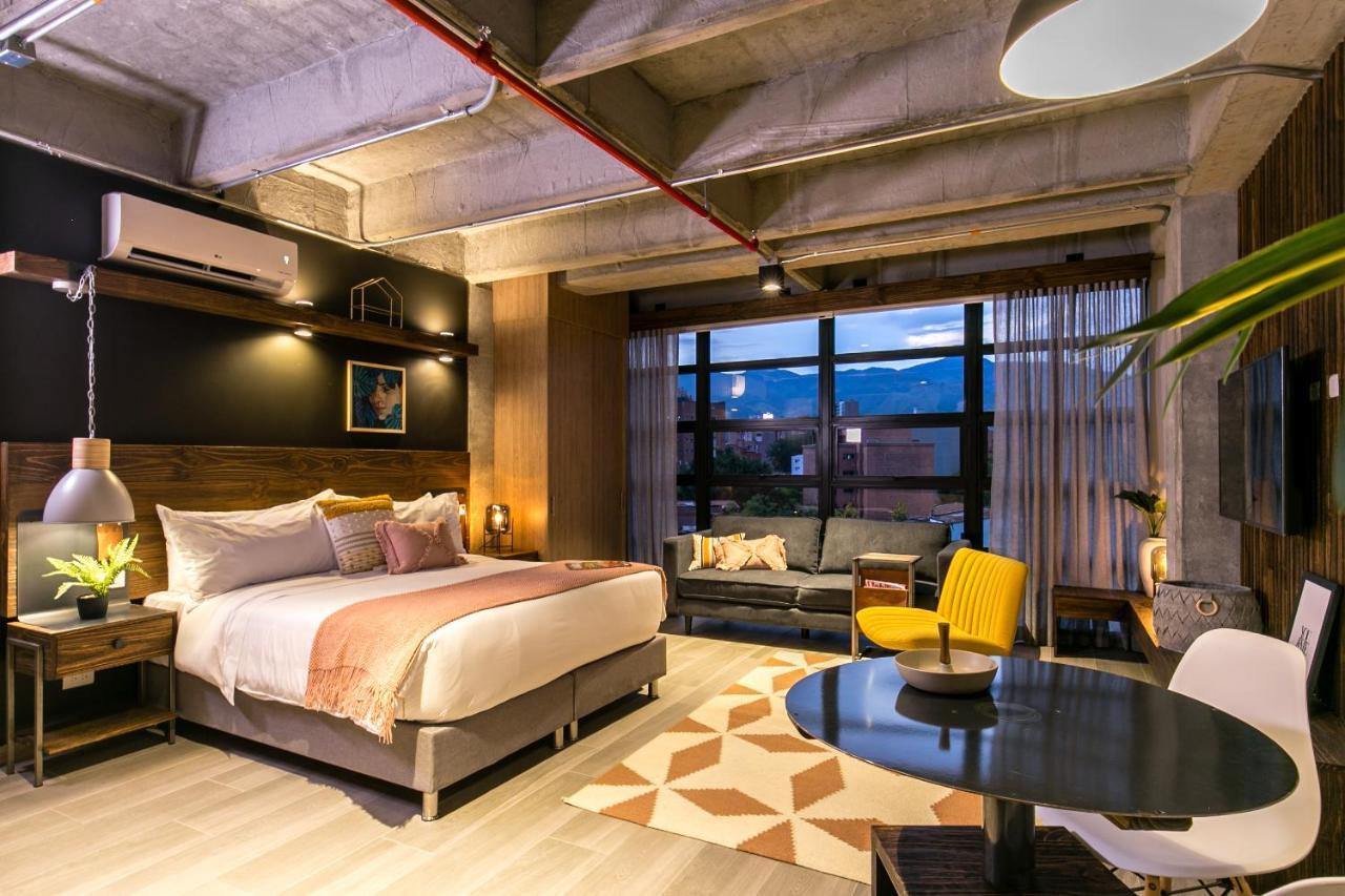Deluxe Studio - High Floor,956737999:JPEG