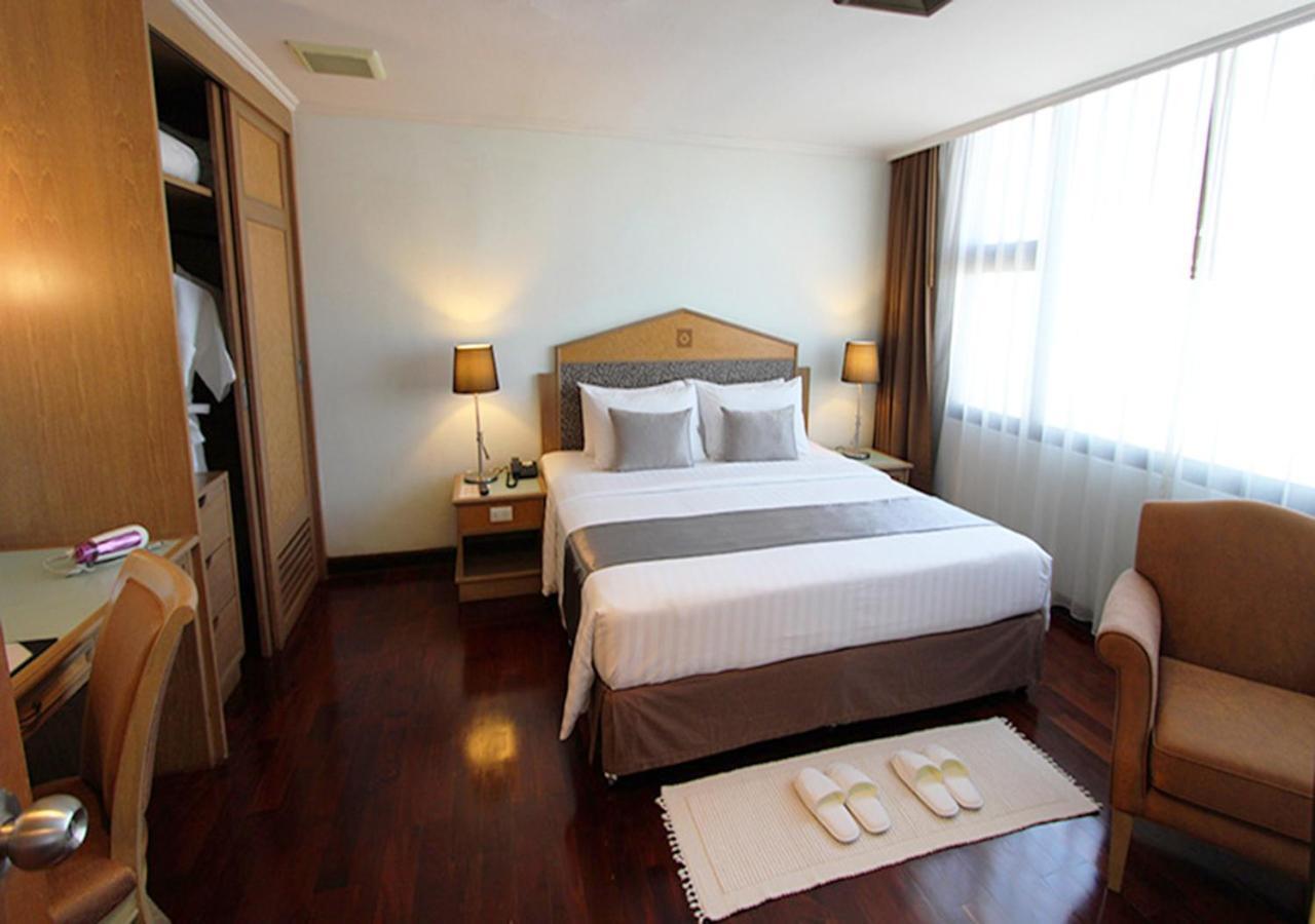 Junior Suite,947866822:JPEG