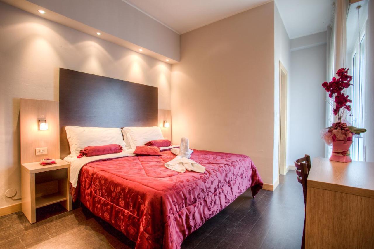 Family Double Room,1376782034:JPEG