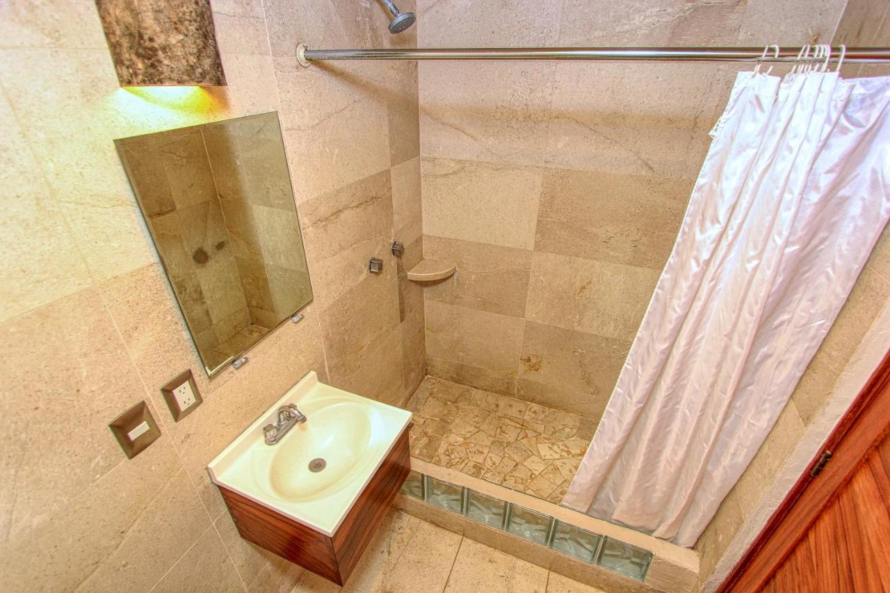 Deluxe Room,964817182:JPEG