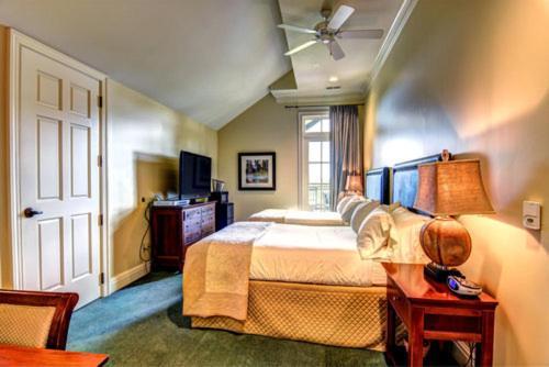 Junior Suite with Balcony