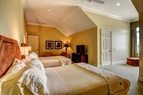 Double Room with Balcony,968740621:JPEG