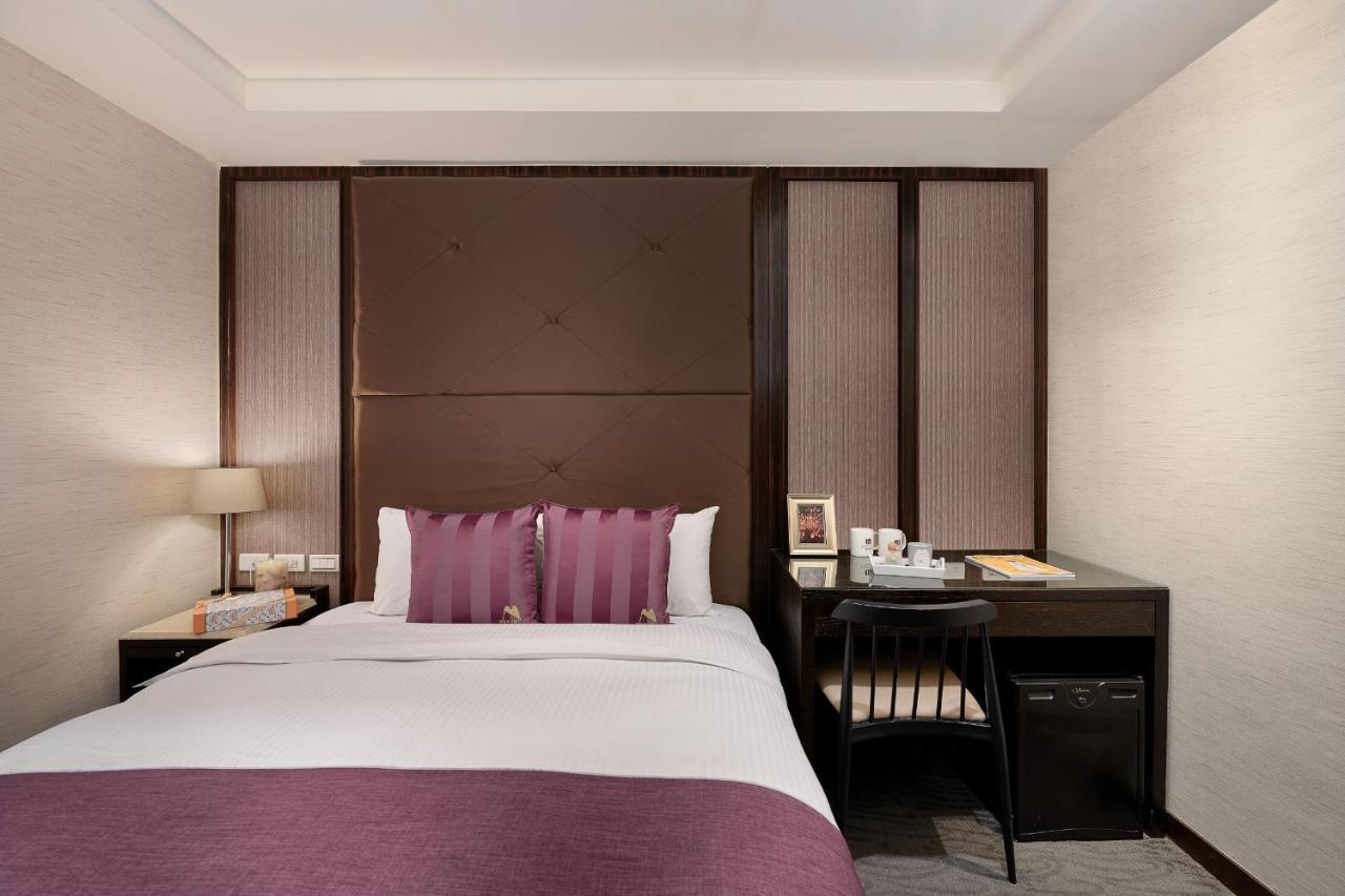 Superior Double Room - No Window,666299787:JPEG