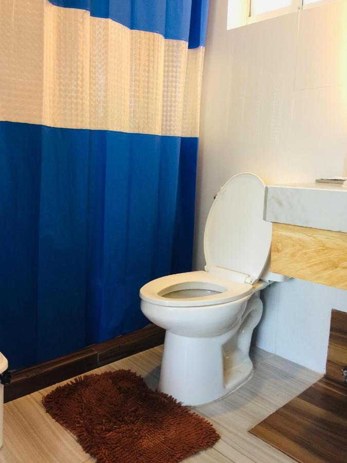 Deluxe Queen Studio