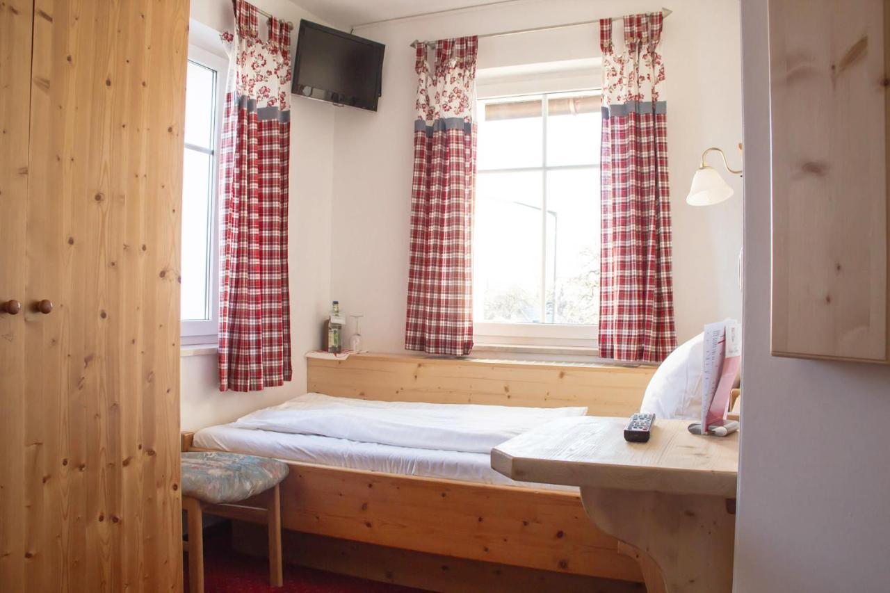 Single Room Private Bathroom