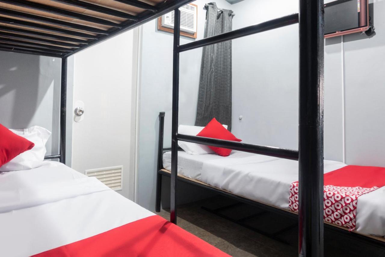 Mixed Dormitory Room