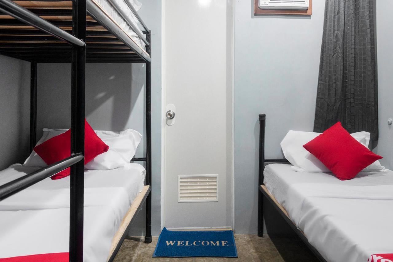 Mixed Dormitory Room