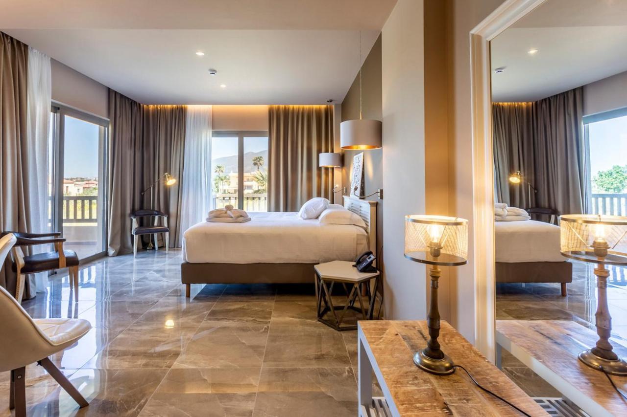 Deluxe Double or Twin Room Garden View