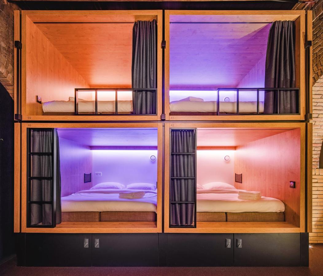 Pod 2 a Shared Dorm