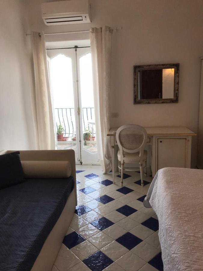 Triple Room Sea View