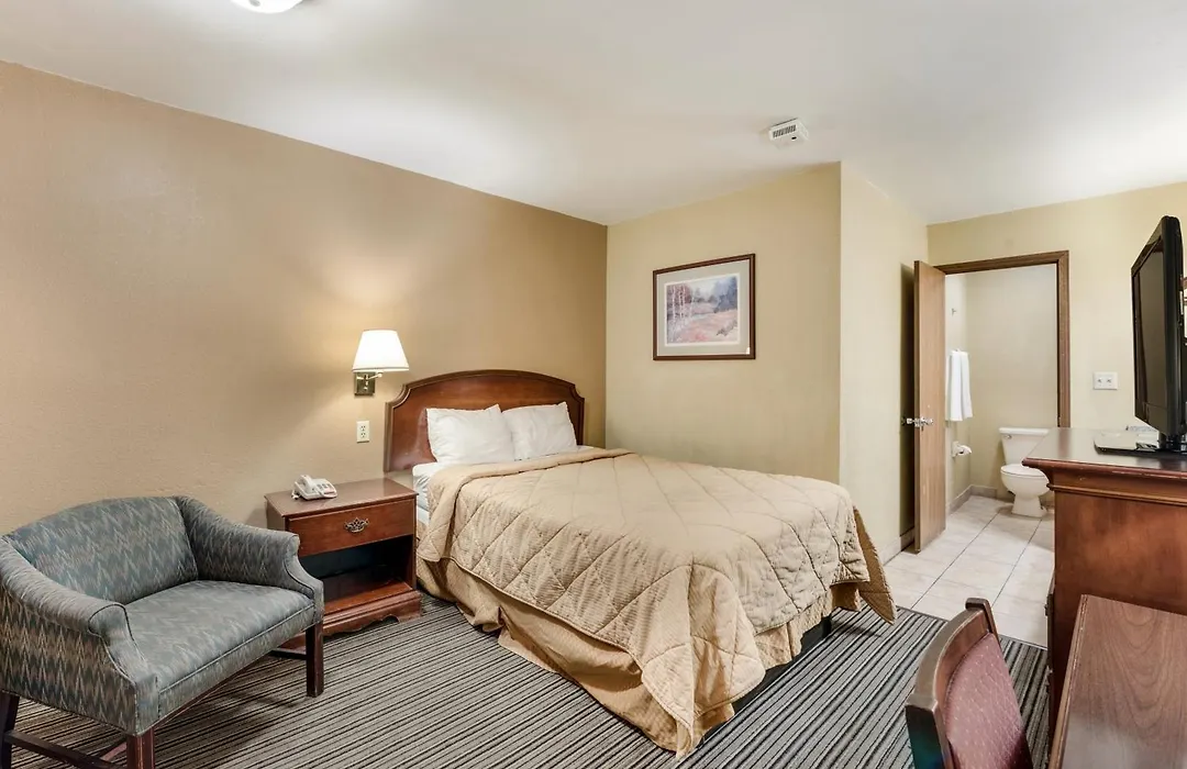 Rodeway Inn Columbus West-1