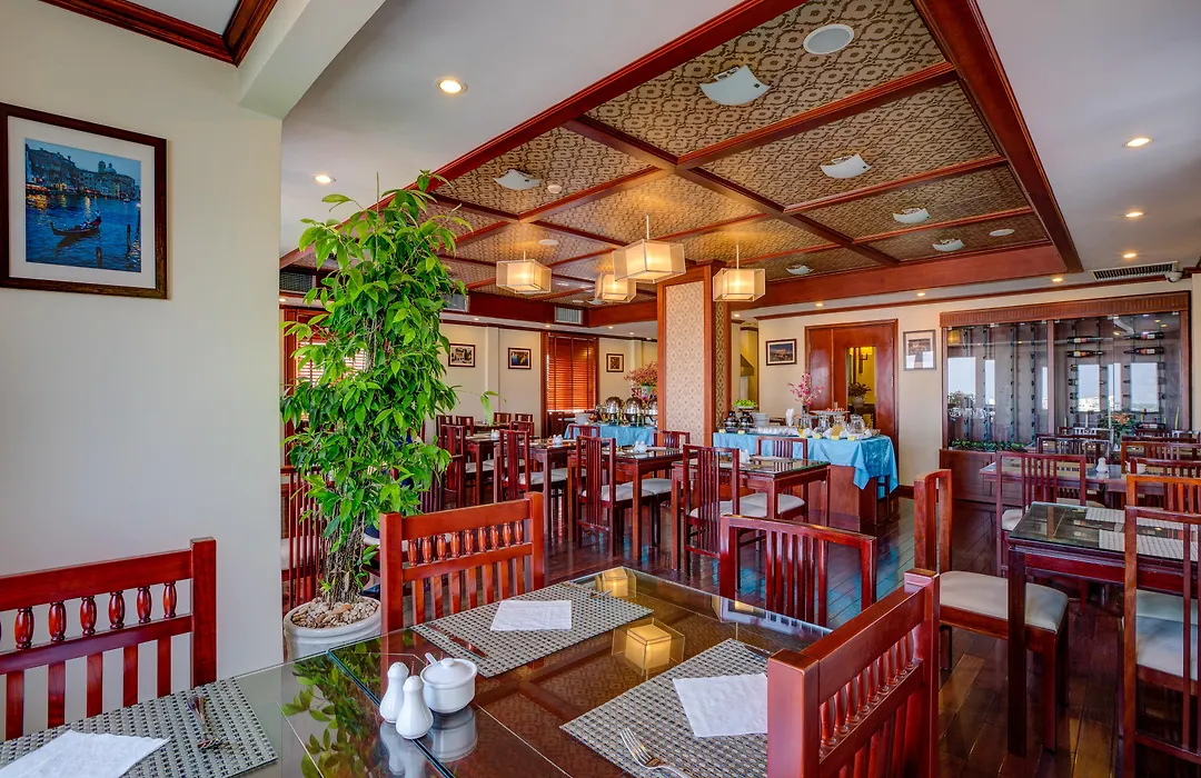 Quoc Hoa Premier Hotel-1