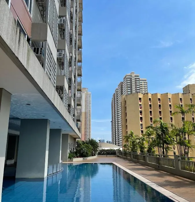 Cozy Condo In Ermita Manila Near St Lukes Medical Center And Us Embassy-1
