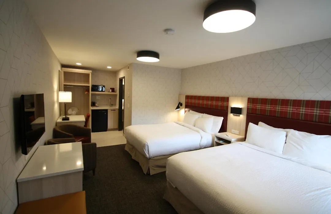 Mountaineer Lodge-1