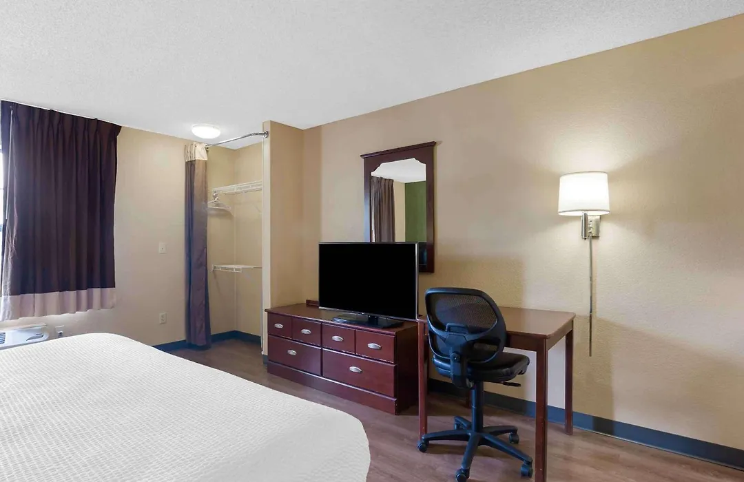 Extended Stay America Suites - Kansas City - Airport - Tiffany Springs-1