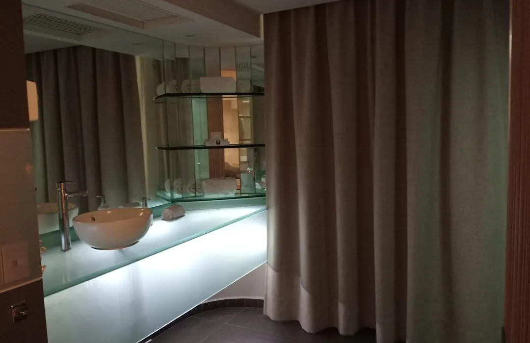Ramada By Wyndham Mexico City Santa Fe-1