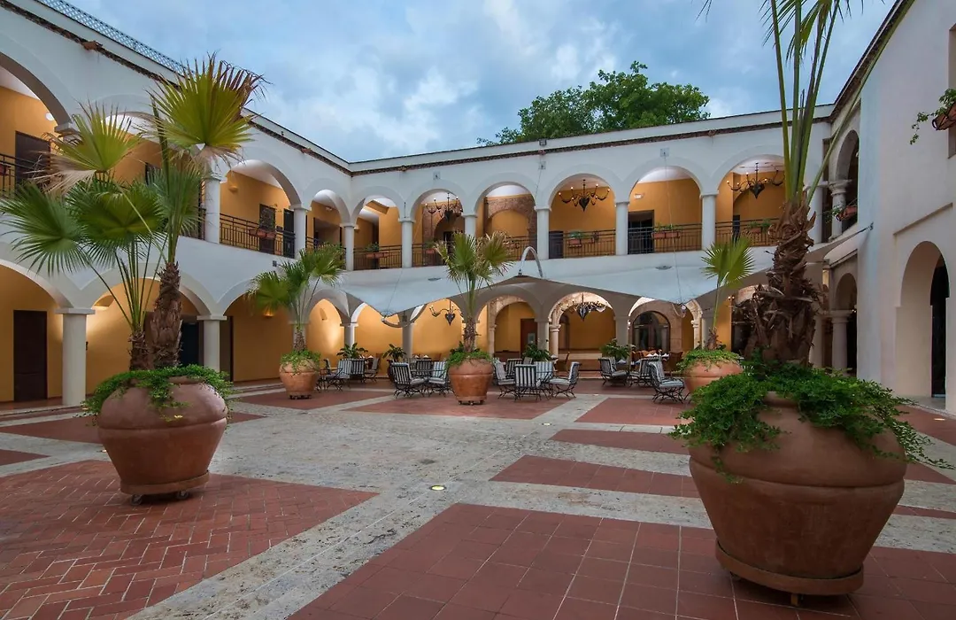 Hodelpa Nicolas De Ovando-1