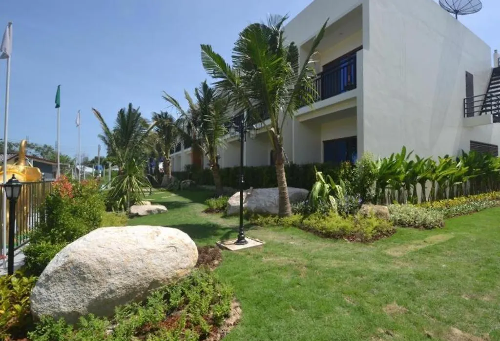 The Green Hotel-1