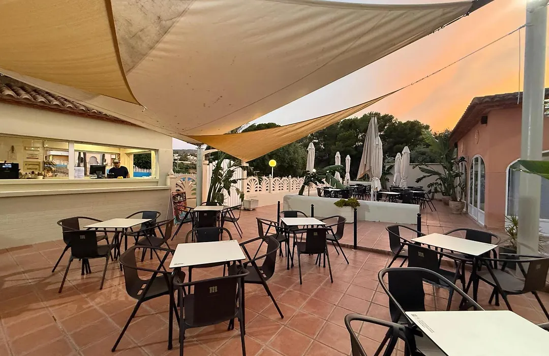 Aparthotel Bahia Pinosol-1