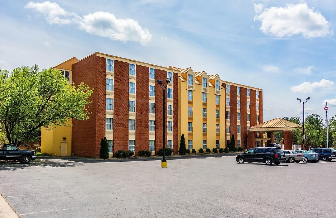 Comfort Inn & Suites Staunton-1