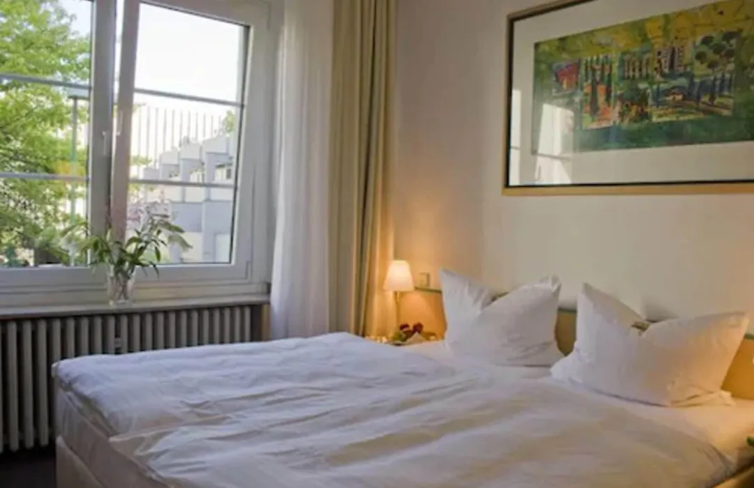 Hotel Am Hofgarten-1