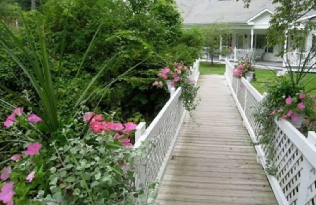 1896 House Country Inn - Barnside Inn-1