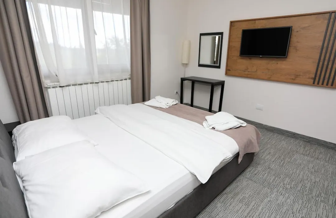 Hotel Board-1
