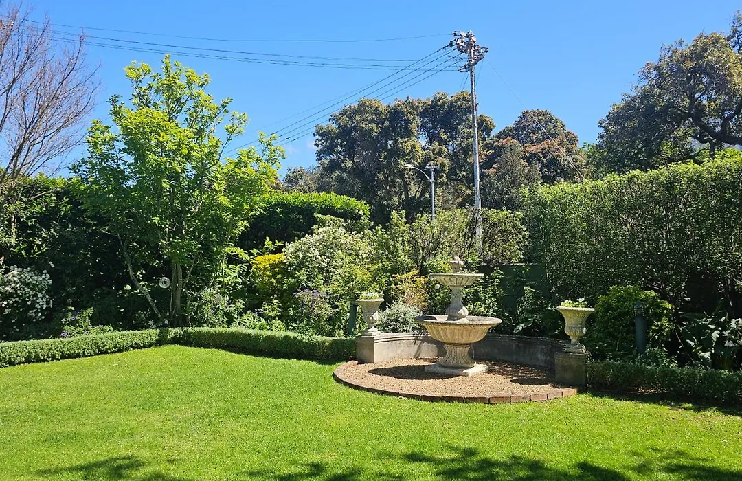 Sandown Lodge-1