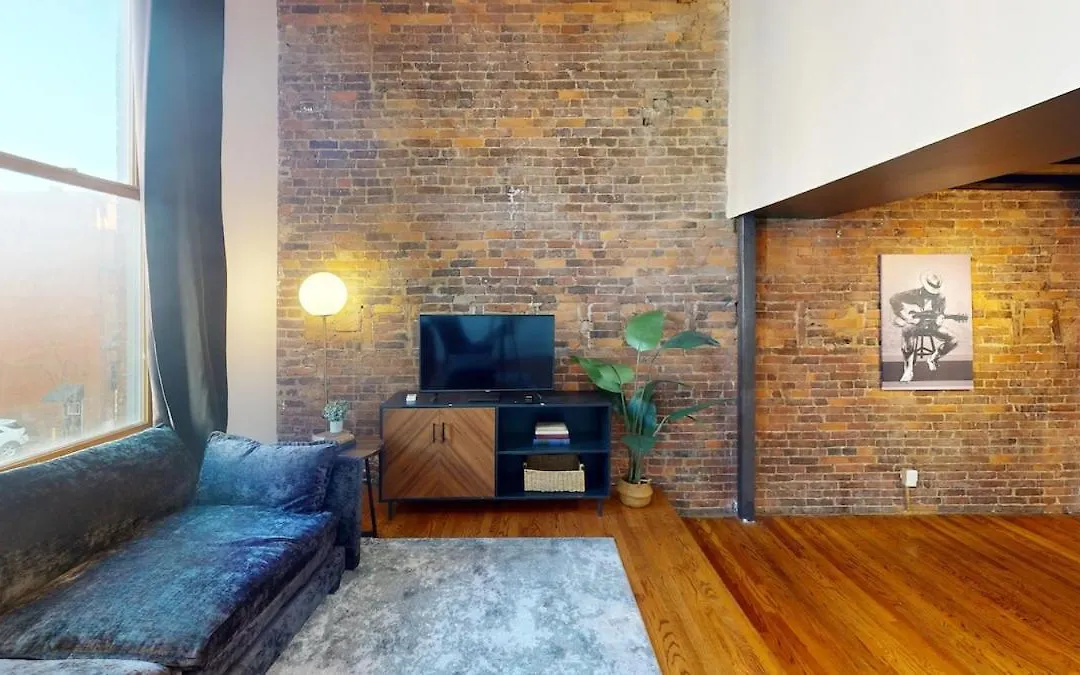 The Lofts At 107-1