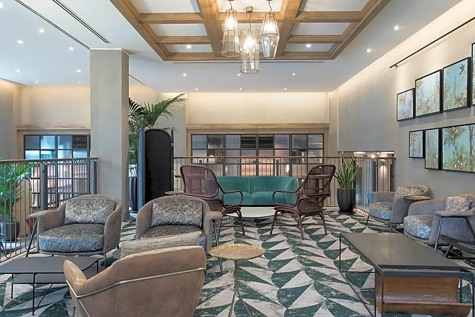 Hotel Commodore-1