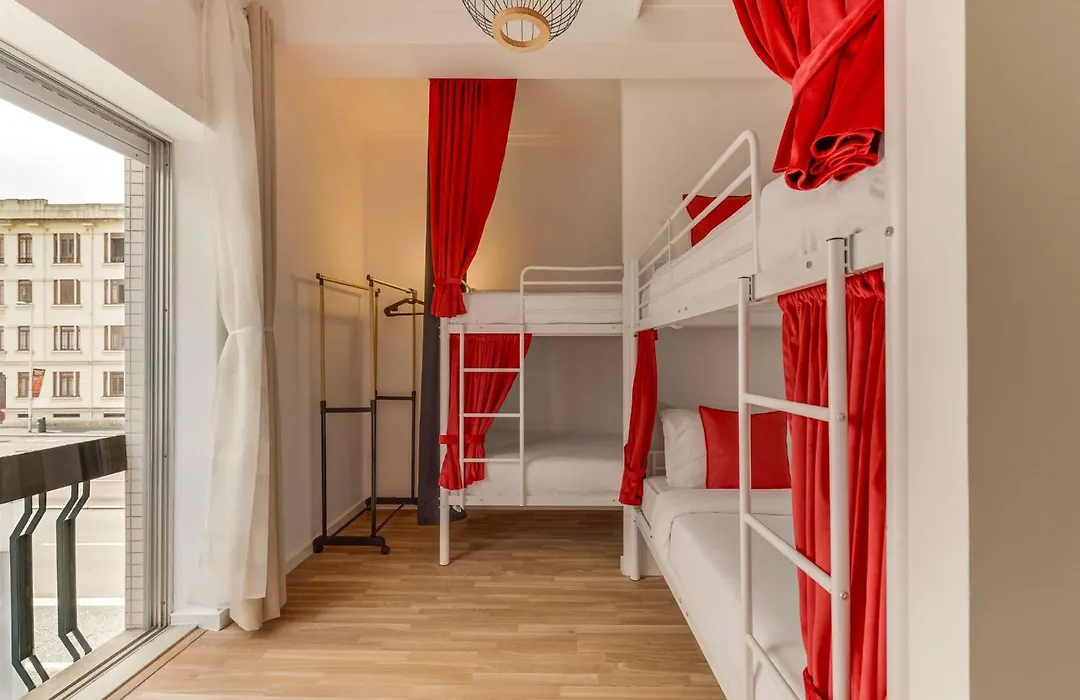 Avenue View Rooms-1