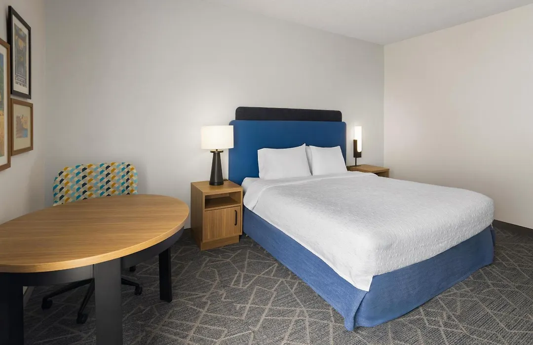 Hampton Inn Staunton-1