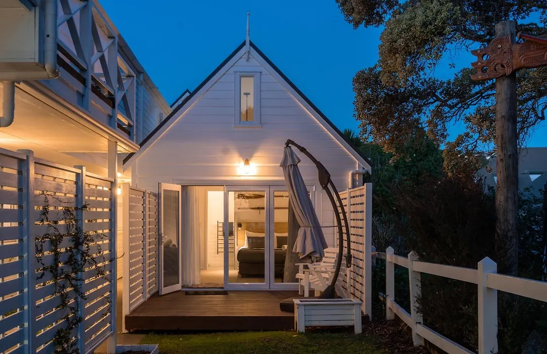 Hananui Lodge And Apartments-1
